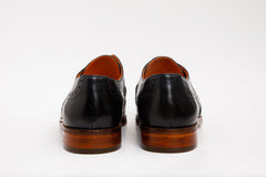 The Neiva Navy\/Brown Wingtip Semi Brogue Derby Shoe All New